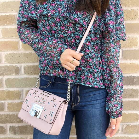 ‼️SALE‼️👜💕- Michael Kors Crossbody Pink Floral - Picture 3 of 7